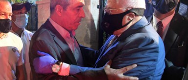 الرئيس عباس يصدر مرسوم بتولي الشبخ رئاسة السلطة الفلسطينية في حال الشغور